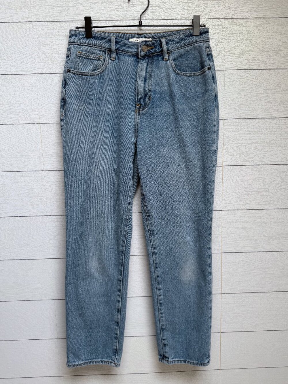 PacSun Mom Jeans High Rise Straight Leg Medium Wash Blue Denim Womens Size 26